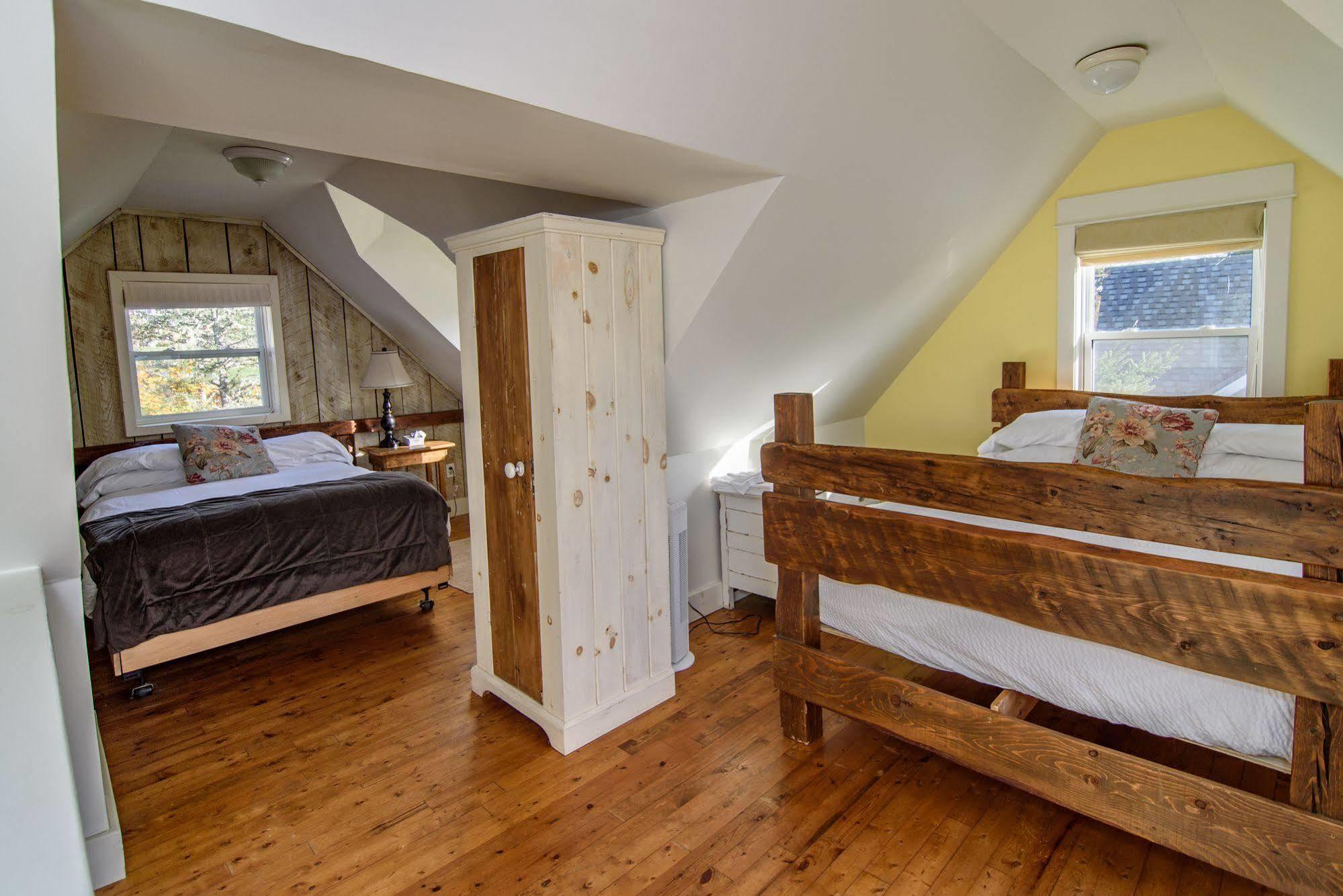 Oceanstone Seaside Resort Peggy's Cove Exterior photo