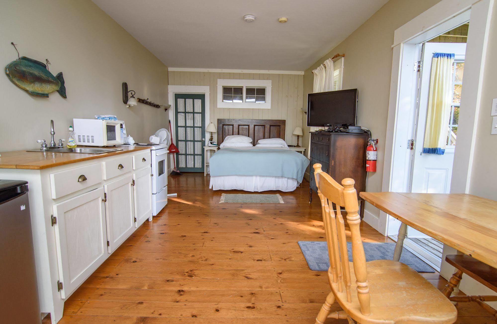 Oceanstone Seaside Resort Peggy's Cove Exterior photo